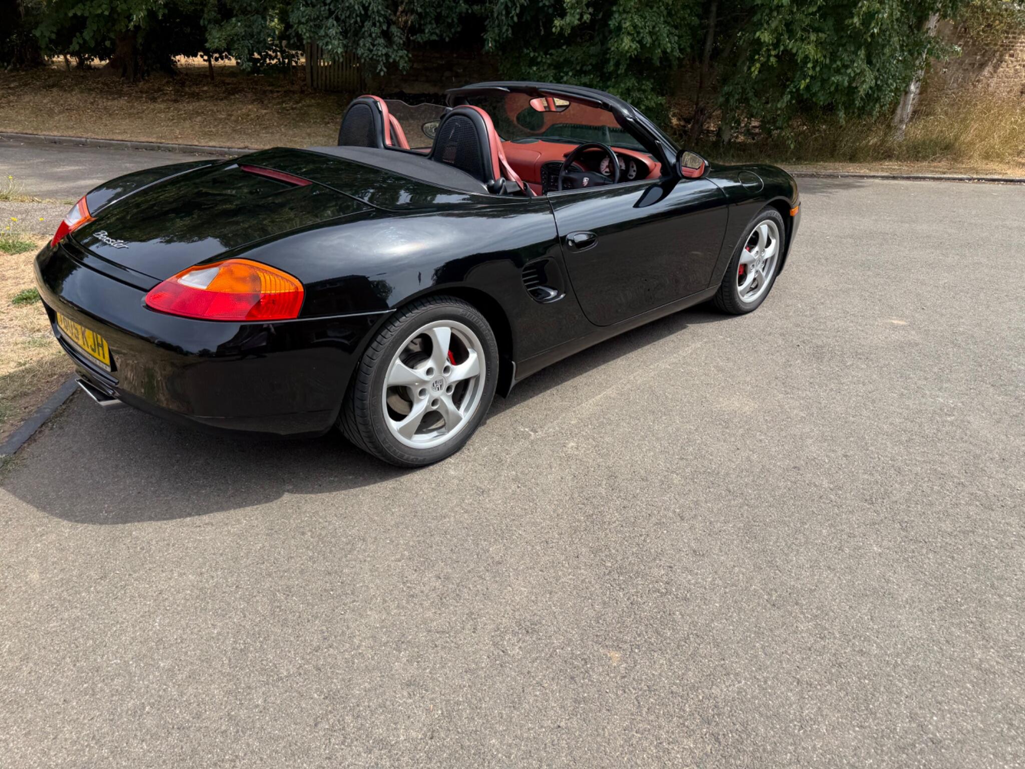 Porsche Boxster 2.7 986 2dr — photo 71 of 86